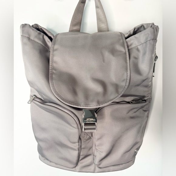 Lululemon Carry Onward Rucksack *12L main image 12